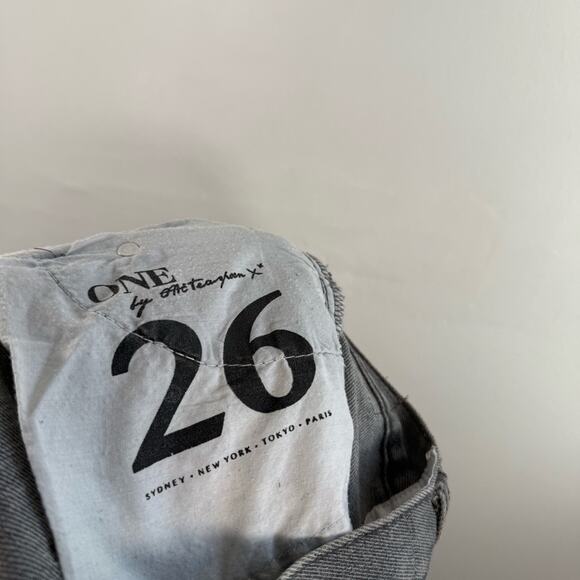 One Teaspoon Hawks Gray Black Distressed High Rise Relaxed Denim Shorts 26 - Picture 9 of 9